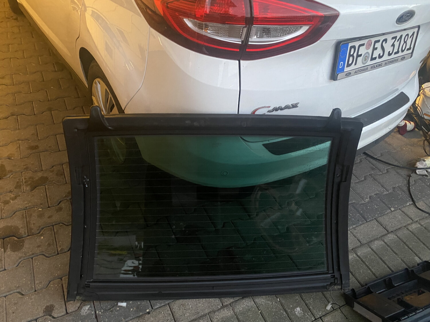 PEUGEOT 308CC CABRİO UYUMLU ORJİNAL HARDTOP ARKA CAMI ÇIKMA TEMİZ