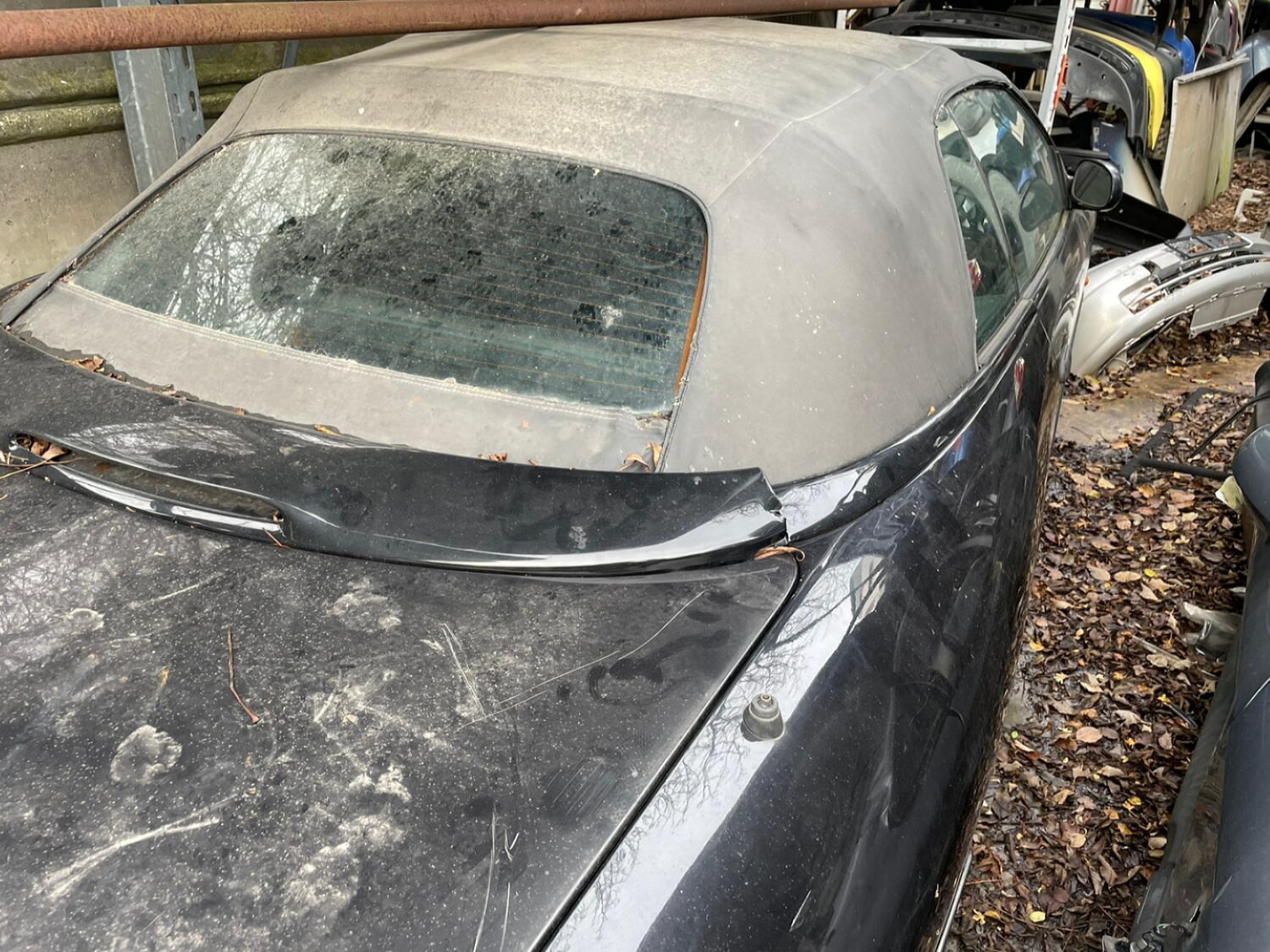 CHRYSLER SEBRİNG CABRİO UYUMLU ORJİNAL TENTE DIŞ BEZİ ÇIKMA TEMİZ CAMI ÜZERİNDE